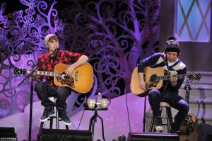 justin-bieber-duet.jpg