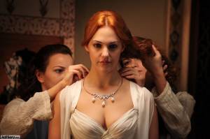 meryem-uzerli-6.jpg