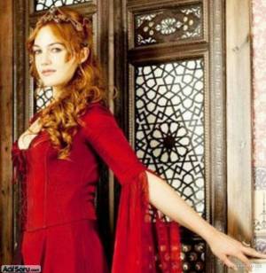 meryem-uzerli.jpg