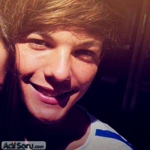 louis-tomlinson-15.jpg